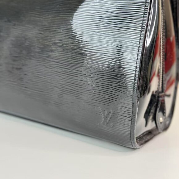 Louis Vuitton Black Pont Nwuf Handbag Epi Leather - Picture 3 of 11